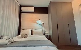 1508 - Rentaqui Studio com Charme Conforto Jardins